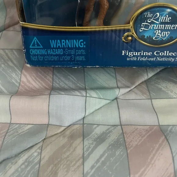 Little Drummer Boy Figurine Collection with Fold-Out Nativity Scene Toys R Us - Picture 3 of 16